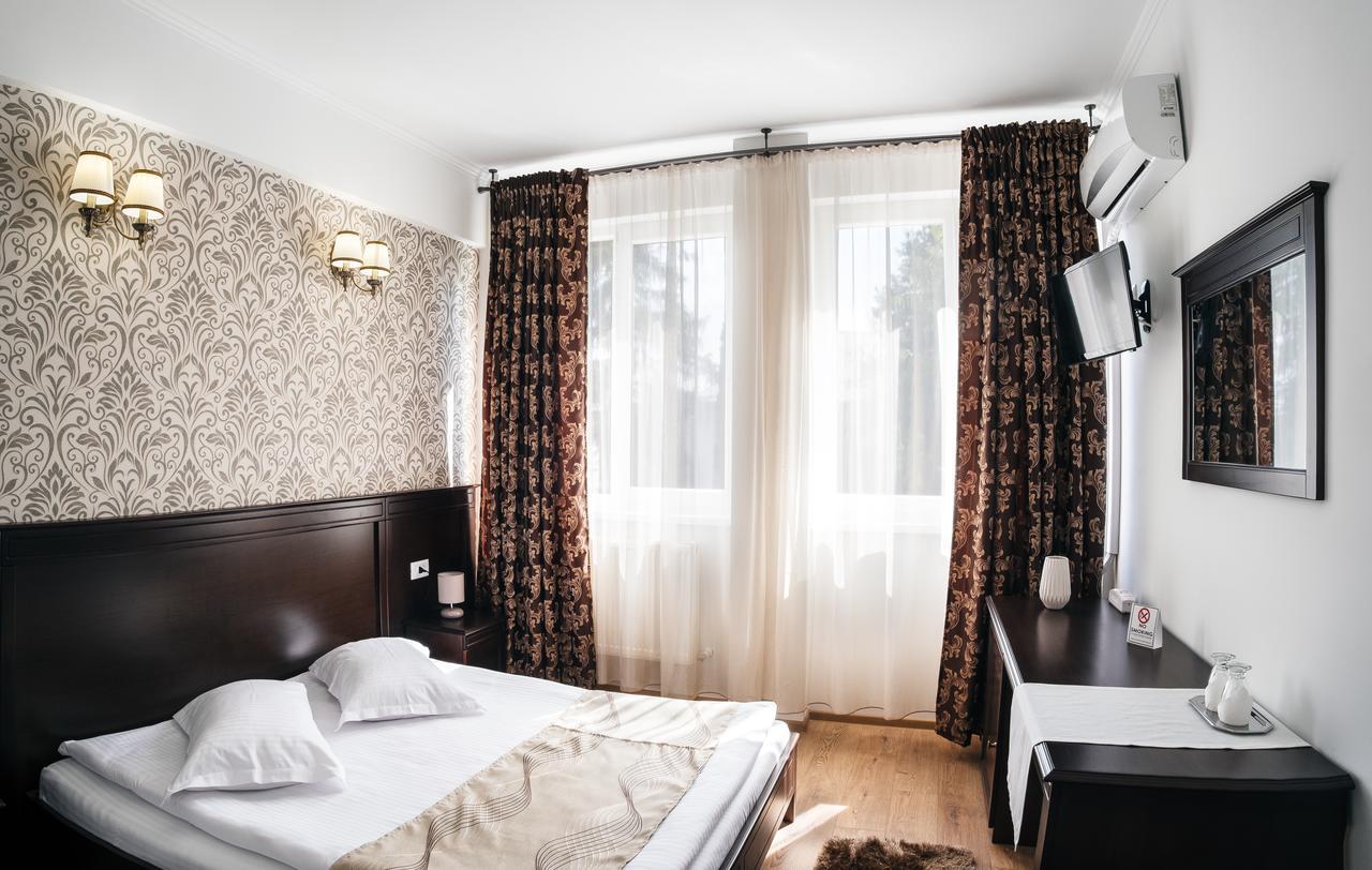 Hotel Turist Fălticeni Eksteriør bilde