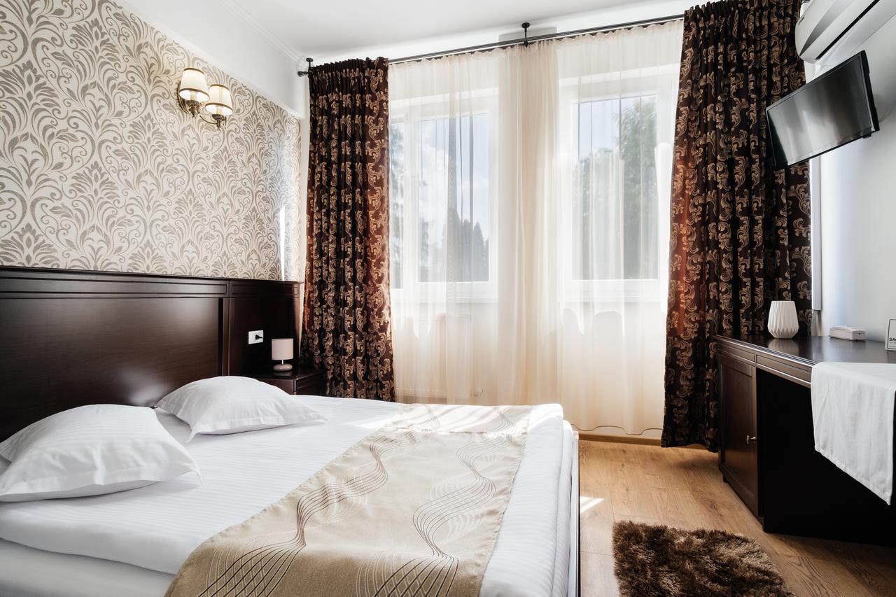 Hotel Turist Fălticeni Eksteriør bilde
