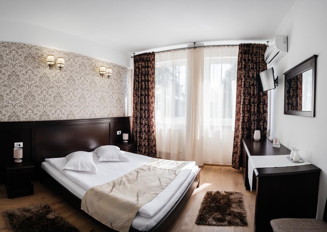Hotel Turist Fălticeni Eksteriør bilde