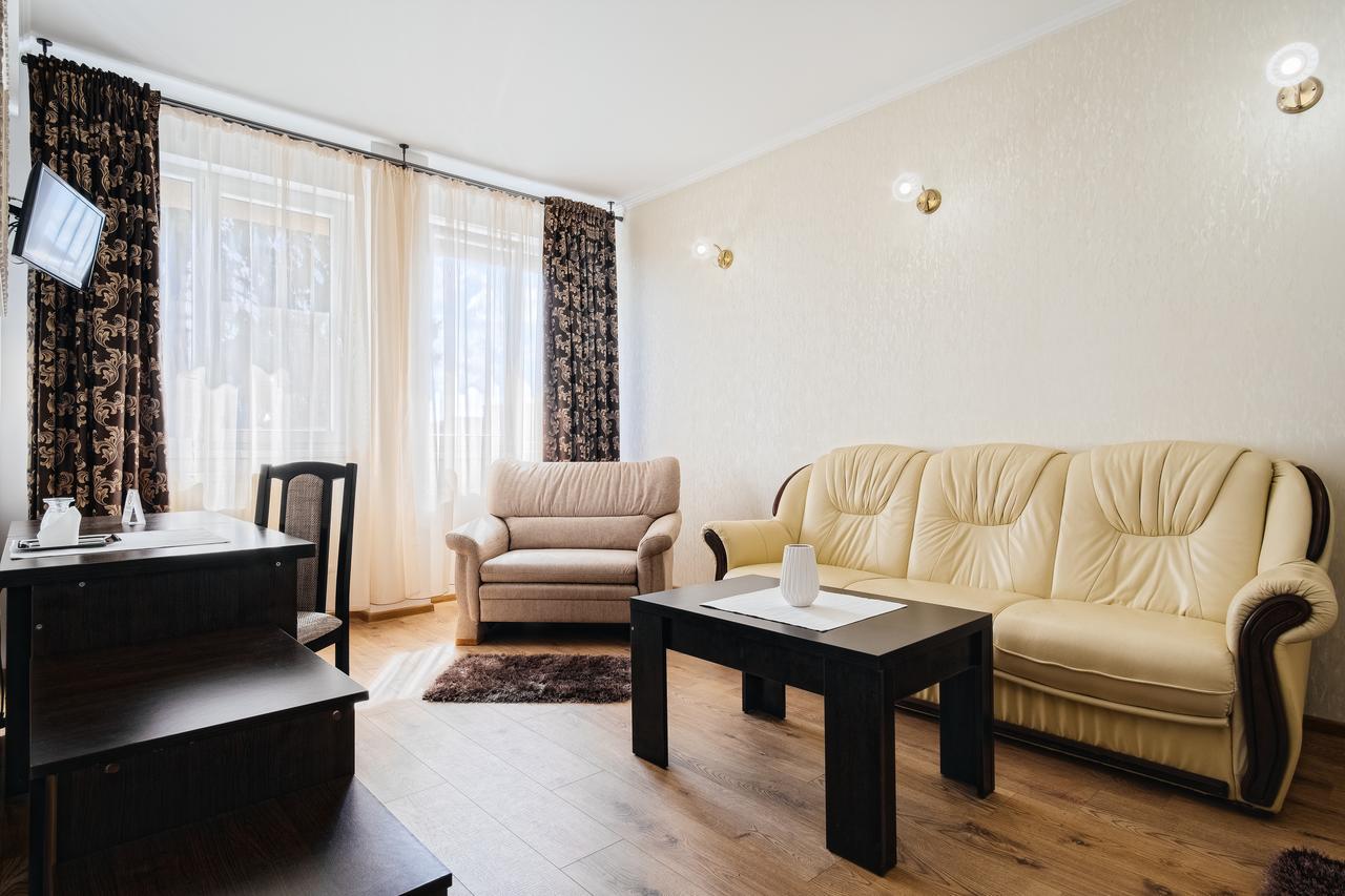 Hotel Turist Fălticeni Eksteriør bilde