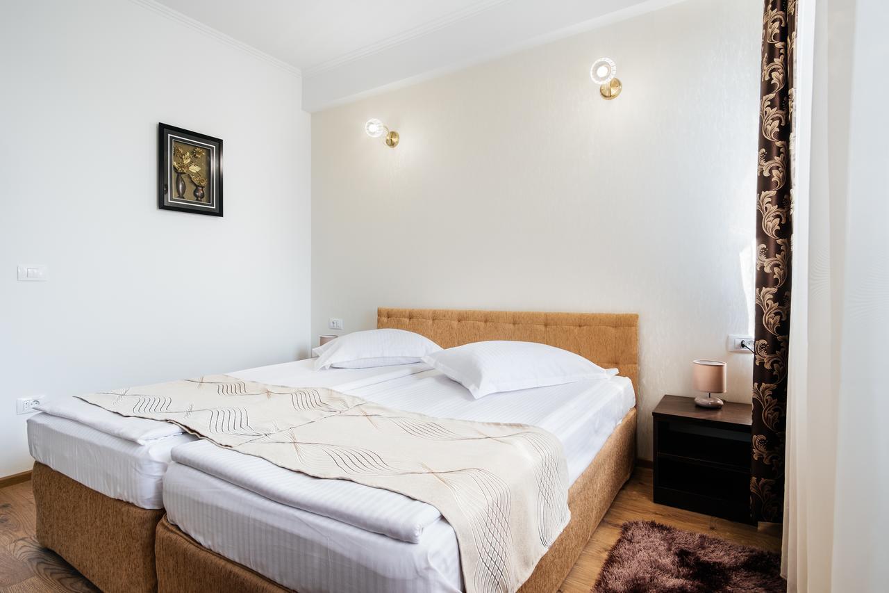 Hotel Turist Fălticeni Eksteriør bilde