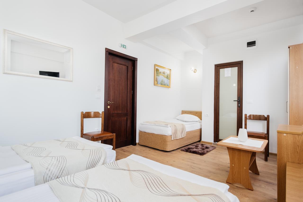 Hotel Turist Fălticeni Eksteriør bilde
