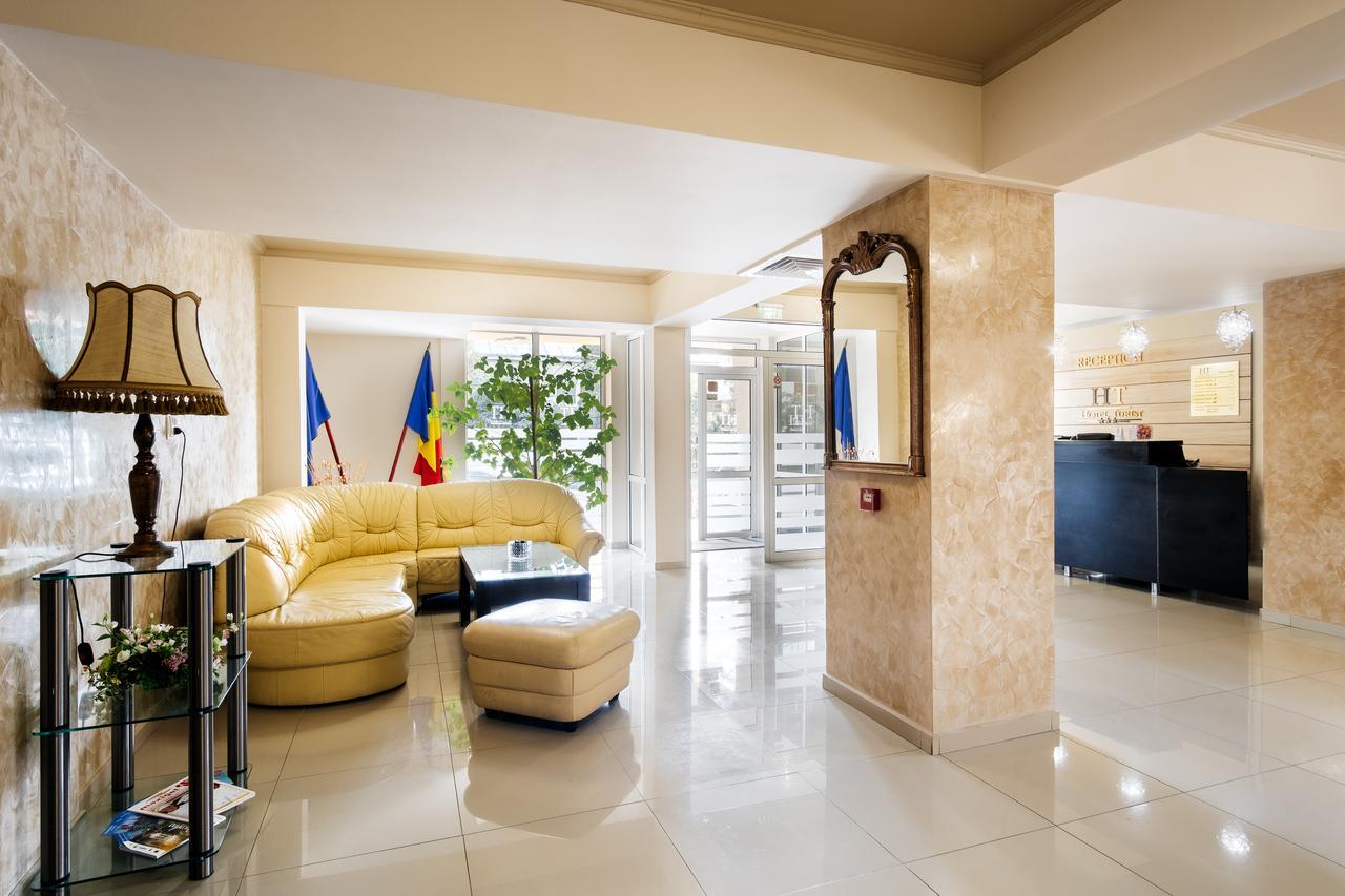 Hotel Turist Fălticeni Eksteriør bilde
