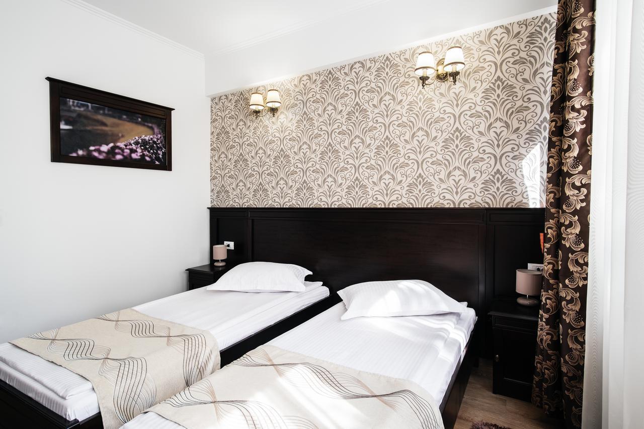 Hotel Turist Fălticeni Eksteriør bilde